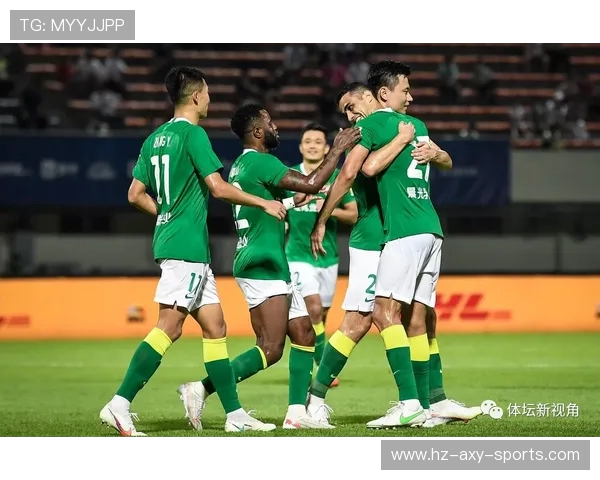 上海足球队以72分领跑大满贯积分榜展现强劲实力和夺冠希望